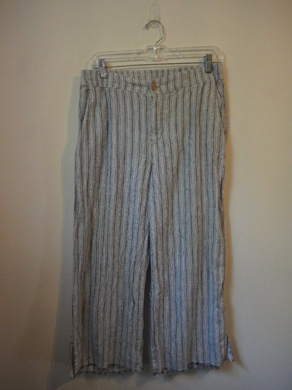 Carve Designs Pinstriped Neutral Linen Pants Wide Leg Size Small